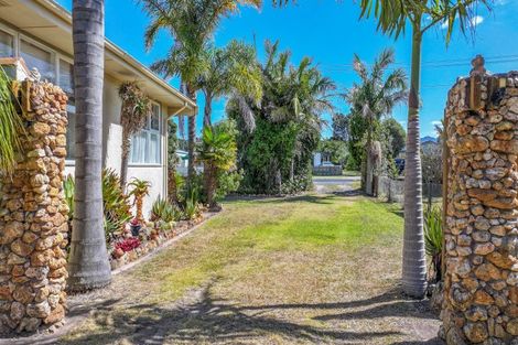 Photo of property in 120 Kiwi Road, Whangamata, 3620