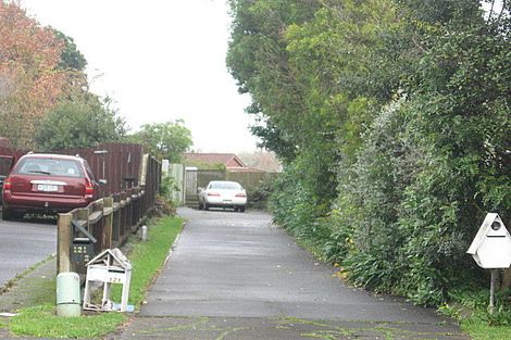 Photo of property in 2/121 Pigeon Mountain Road, Half Moon Bay, Auckland, 2012