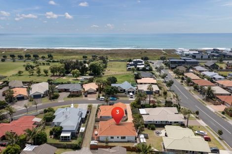 Photo of property in 102 Omapere Street, Whitby, Porirua, 5024