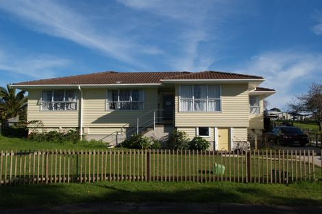 Photo of property in 16 Penderford Place, Mangere East, Auckland, 2024