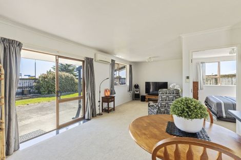 Photo of property in 61 Wynyard Street, Bell Block, New Plymouth, 4312