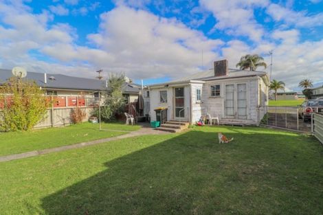 Photo of property in 102 Mackay Street, Thames, 3500