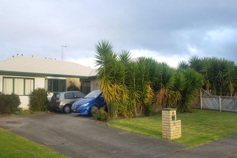 Photo of property in 16 Edgewater Grove, Whakatane, 3120