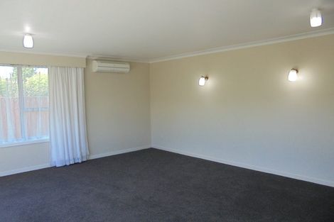 Photo of property in 31 Guinness Crescent, Ilam, Christchurch, 8041