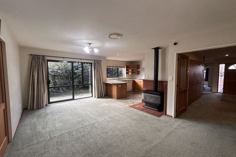 Photo of property in 2 Yarrum Lane, Avonhead, Christchurch, 8042