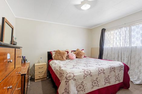 Photo of property in 8 Zurich Place, Weymouth, Auckland, 2103