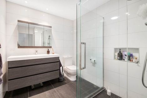 Photo of property in 57 Walton Street, Red Beach, 0932