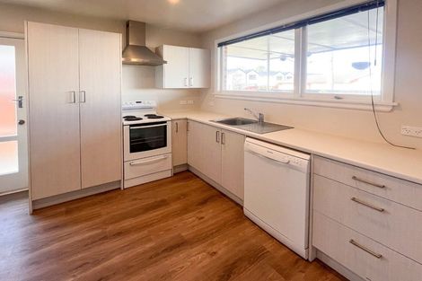 Photo of property in 2/29 Heywood Terrace, Richmond, Christchurch, 8013
