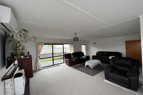 Photo of property in 45 Baylands Drive, Newlands, Wellington, 6037