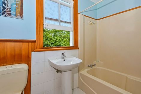 Photo of property in 30 Puriri Street, Helensville, 0800