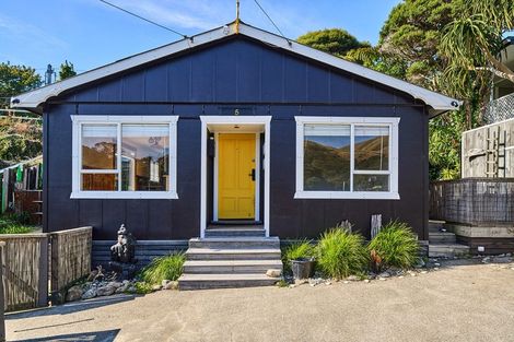 Photo of property in 5 Takutai Road, Pukerua Bay, 5026