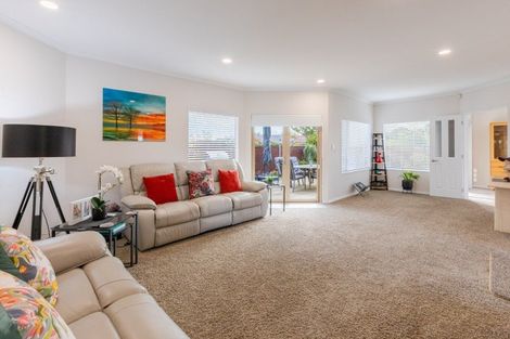 Photo of property in 14 Blythfield Place, Taradale, Napier, 4112