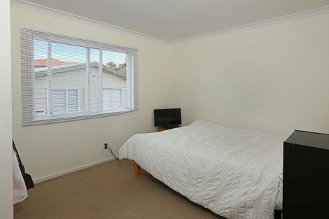 Photo of property in 3185 Great North Road, New Lynn, Auckland, 0600