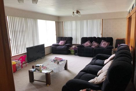 Photo of property in 4 Milich Terrace, Te Atatu South, Auckland, 0610