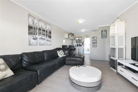 Photo of property in 204d Marine Parade, Mount Maunganui, 3116
