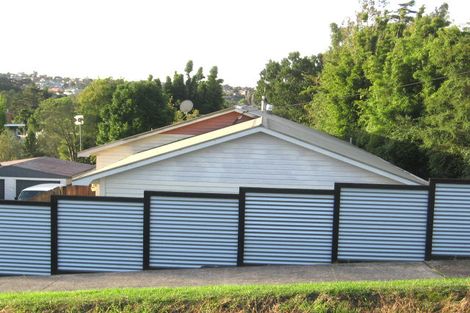 Photo of property in 12 Parrs Cross Road, Henderson, Auckland, 0612