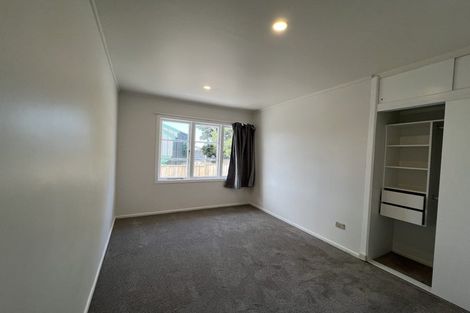 Photo of property in 31 Paton Avenue, Te Atatu South, Auckland, 0610
