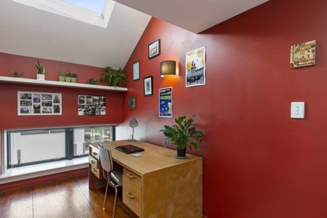 Photo of property in Courtenay Mews Apartments, 14u2 Alpha Street, Te Aro, Wellington, 6011