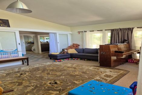 Photo of property in 6 Totara Grove, Hillcrest, Auckland, 0627