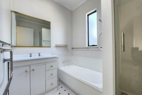Photo of property in 6 Eagle Street, Karori, Wellington, 6012