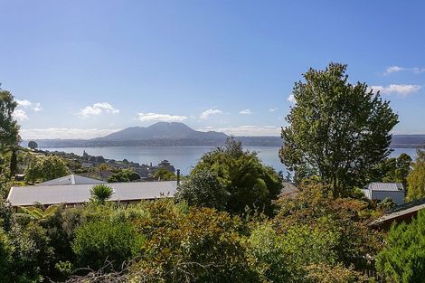 Photo of property in 16 Brunette Drive, Acacia Bay, Taupo, 3330