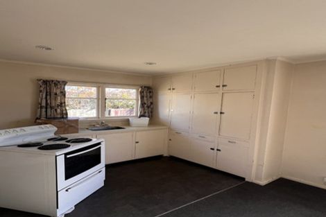 Photo of property in 21 Sandown Crescent, Aranui, Christchurch, 8061