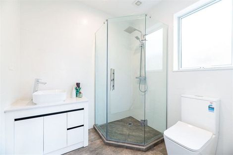 Photo of property in 14a Coniston Avenue, Te Atatu South, Auckland, 0610