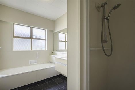 Photo of property in 3/17 Ngarimu Crescent, Taradale, Napier, 4112