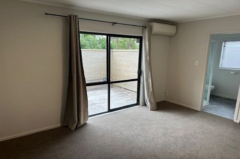 Photo of property in 101 Santiago Crescent, Unsworth Heights, Auckland, 0632