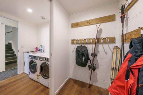 Photo of property in 9 Mcneil Crescent, Wanaka, 9305