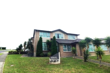 Photo of property in 1 Kenley Heights, Flat Bush, Auckland, 2016
