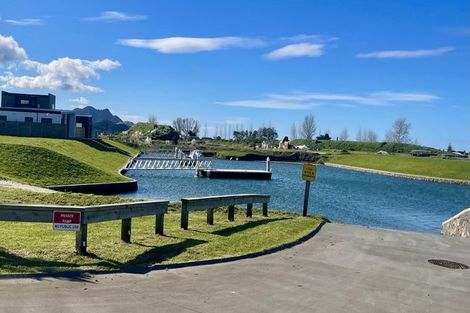 Photo of property in 59c Larsen Crescent, Tawa, Wellington, 5028