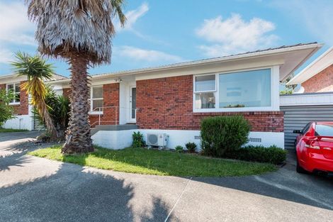 Photo of property in 2/12 Walter Street, Hauraki, Auckland, 0622
