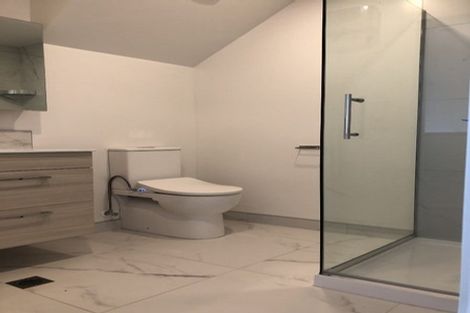 Photo of property in 11/19 Karamu Street, Te Atatu Peninsula, Auckland, 0610