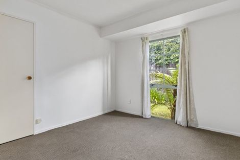 Photo of property in 8 Kathleen Place, Rainbow Point, Taupo, 3330