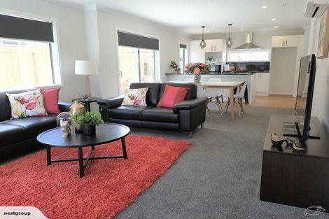 Photo of property in 90c/2 Endeavour Drive, Whitby, Porirua, 5024
