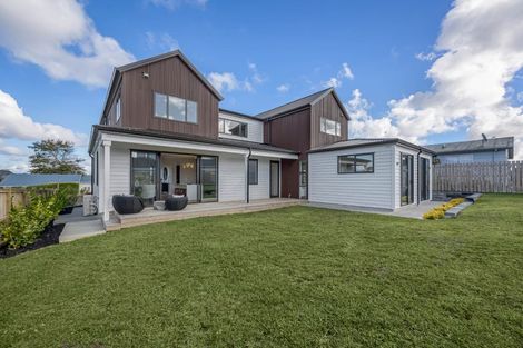 Photo of property in 17a Alexandra Street, Riverhead, 0820