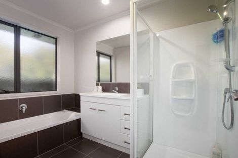 Photo of property in 9 Angus Way, Nikau Valley, Paraparaumu, 5032