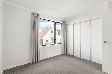 Photo of property in 6 Wharara Lane, Massey, Auckland, 0614