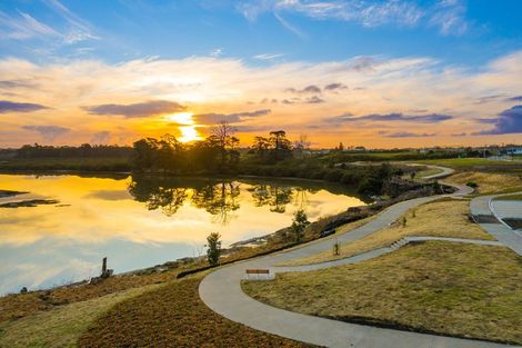 Photo of property in 30 Evergreen Parade, Rosehill, 2113