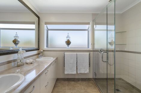Photo of property in 1/10 Coquille Place, Half Moon Bay, Auckland, 2012
