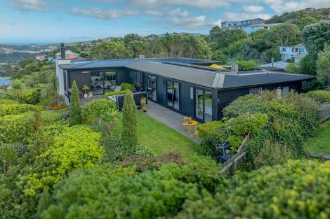 Photo of property in 14 Alexandra Road, Roseneath, Wellington, 6021