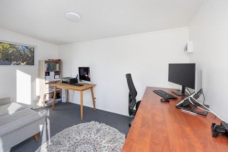 Photo of property in 1/30 Selwyn Crescent, Forrest Hill, Auckland, 0620