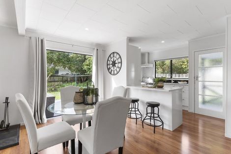 Photo of property in 91 Santiago Crescent, Unsworth Heights, Auckland, 0632