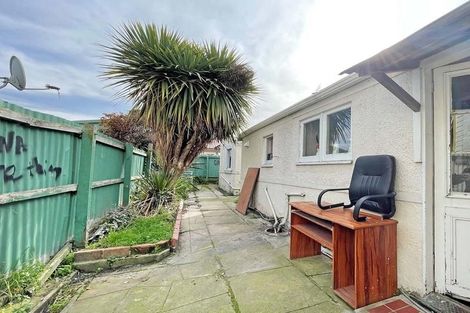 Photo of property in 10 Clyde Street, North Dunedin, Dunedin, 9016