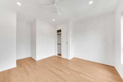 Photo of property in 2- 4 Alston Avenue, Kelston, Auckland, 0602