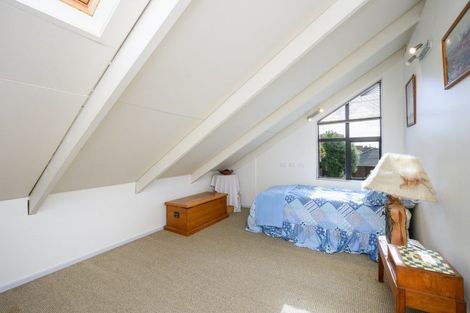 Photo of property in 151 Summerhill Drive, Fitzherbert, Palmerston North, 4410