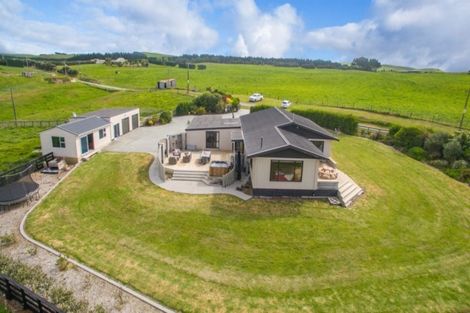 Photo of property in 413a Baylys Coast Road, Dargaville, 0377