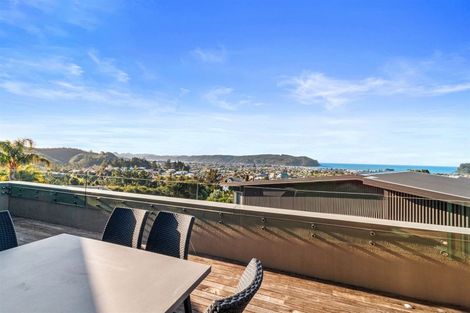 Photo of property in 111 Pacific View Drive, Whangamata, 3620