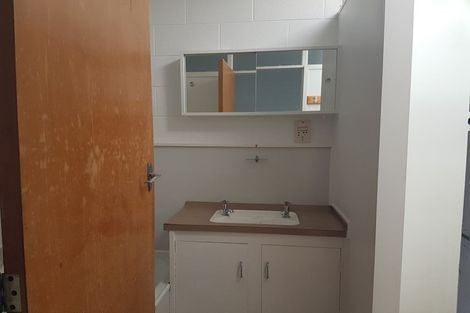 Photo of property in 1/66 Golf Road, Mount Maunganui, 3116